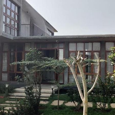 Serene Meadows Villa Bangalore Dış mekan fotoğraf