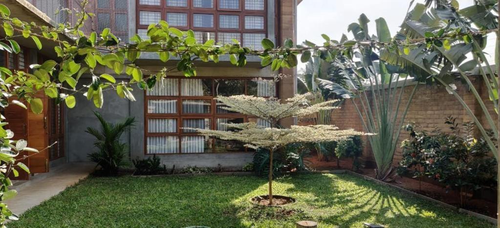 Serene Meadows Villa Bangalore Dış mekan fotoğraf